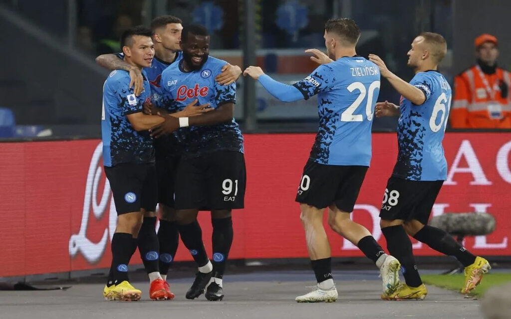 Le Napoli conforte sa première place